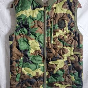 Women's Camouflage Quilted Vest